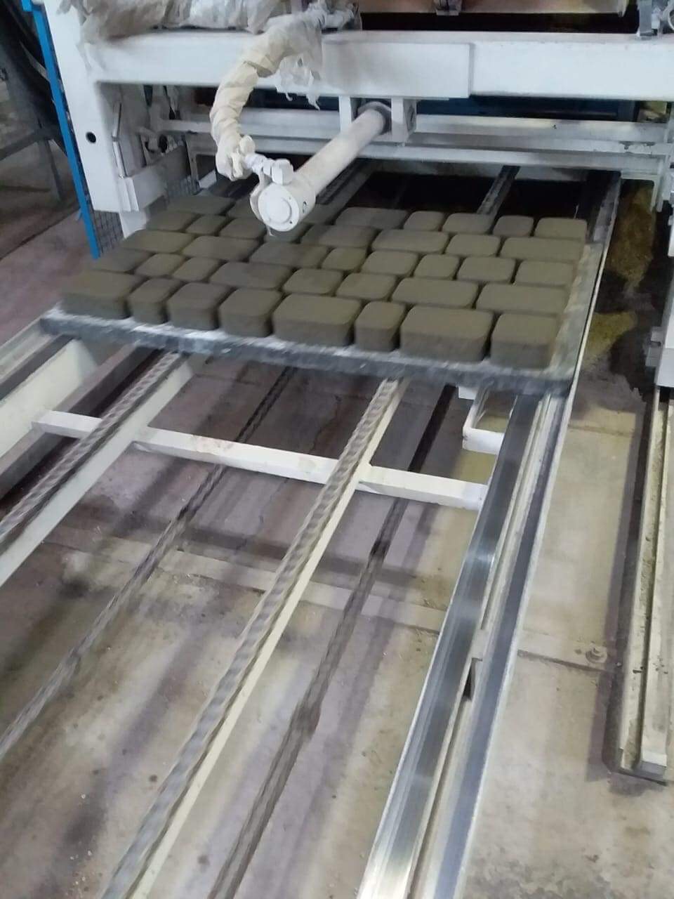 德國HESS磚機(jī)案例